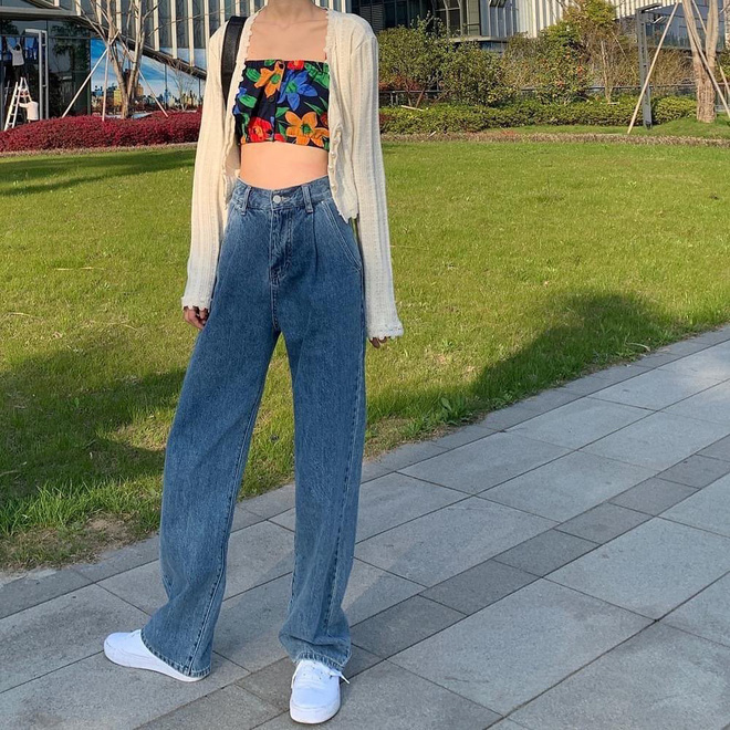 Có một kiểu quần jeans sao Việt phát cuồng” mới đây nhưng Rosé thì đã diện suốt từ năm ngoái mới tài-14