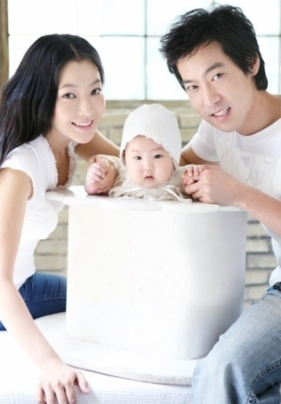 Kim Hee Sun - Người phụ nữ duy nhất tự tin khẳng định đẹp hơn Kim Tae Hee: Từng đau đớn tới mức muốn giải nghệ, bỏ xứ ra đi vì ngoại hình con gái bị miệt thị-7