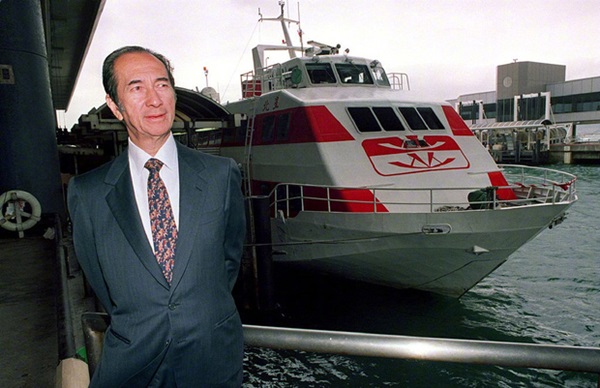 Hậu cung 3 bà vợ, 14 người con và gia sản 1,5 triệu tỷ đồng sau khi trùm sòng bạc Macau 98 tuổi vừa qua đời-3