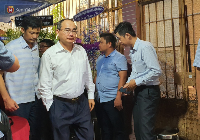 Quặn lòng đám tang của bé trai lớp 6 bị cây đè tử vong, người mẹ ngã quỵ được đưa vào lại bệnh viện vì sức khỏe rất yếu-11