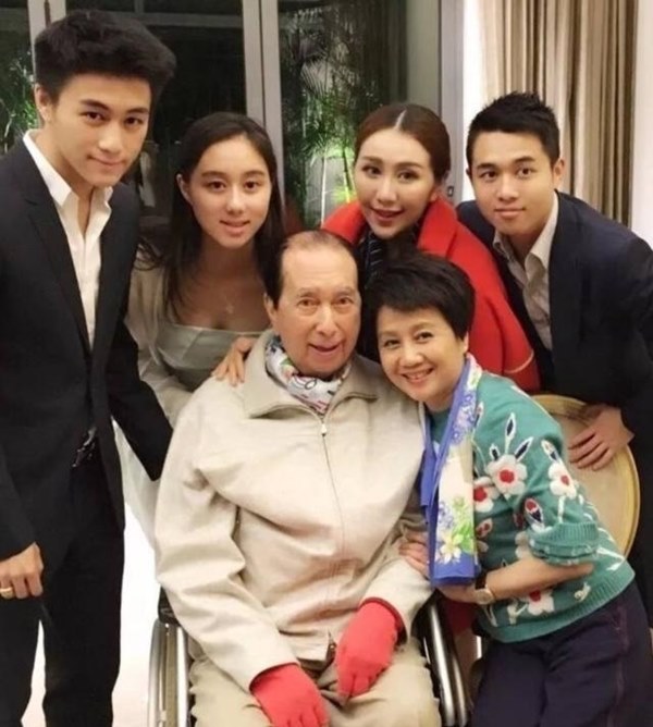 Bà Tư đặc biệt của trùm sòng bạc Hà Hồng Sân: Vũ công đổi đời nhờ lọt vào mắt xanh tỷ phú, dùng lời nói cũng đủ dập tắt sóng gió gia tộc-6