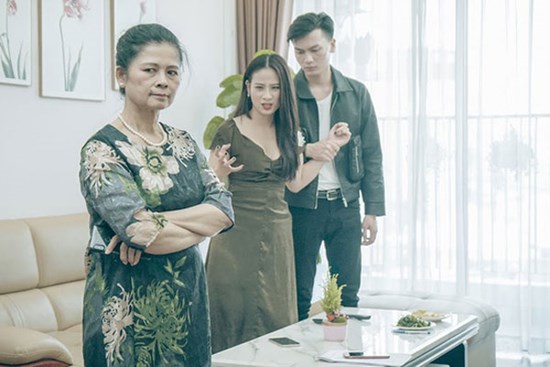Quên sinh nhật của mẹ chồng, nàng dâu bị so sánh: 