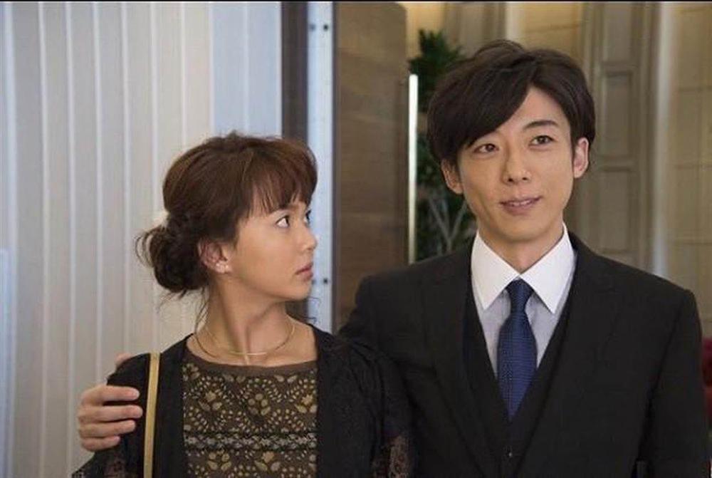 Chồng 30 tuổi mẹ vẫn làm điều này mỗi bữa cơm, tôi muốn ly hôn dù vừa cưới một ngày-2