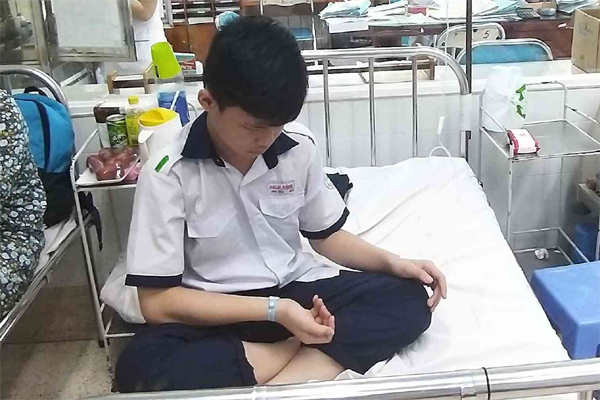 Bé trai tử nạn do cây đè: Mẹ về cho em bú. Mẹ sẽ chăm, thương em bằng cả tình thương của con nữa-12