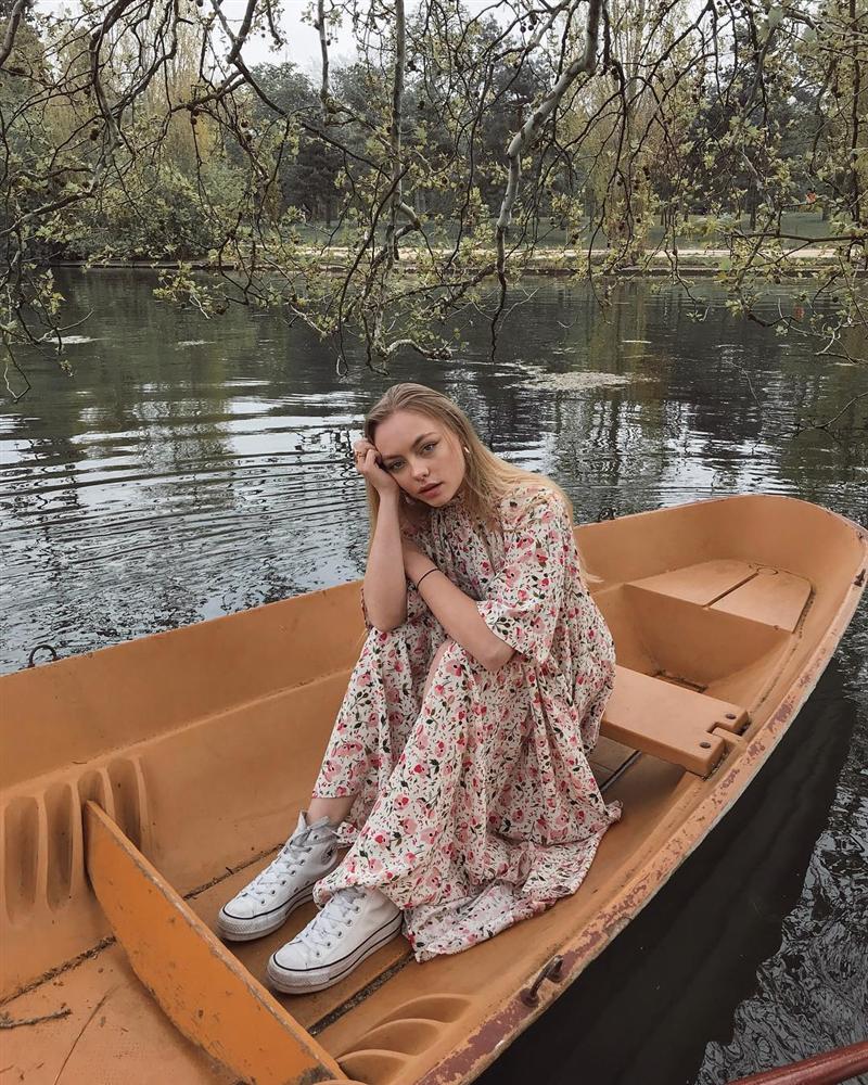 4 mẫu giày dép mùa Hè được lòng phụ nữ Pháp nhất vì diện thế nào cũng tinh tế và đẹp xinh khỏi nghĩ-1