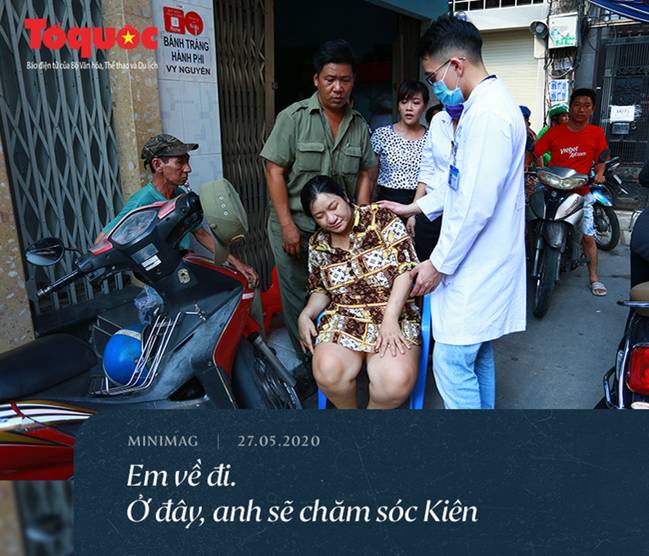 Bé trai tử nạn do cây đè: Mẹ về cho em bú. Mẹ sẽ chăm, thương em bằng cả tình thương của con nữa-11