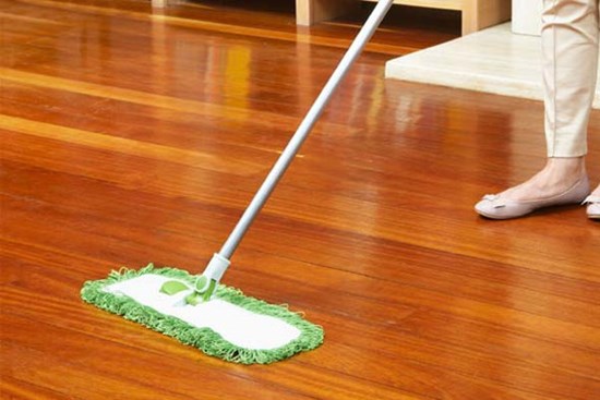 Chổi lau nhà bẩn, ẩm mốc cũng trở lại sạch như khi mới bằng mẹo nhỏ dễ ợt