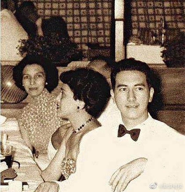 Hé lộ những bức ảnh thời trẻ của vua sòng bạc Macau Hà Hồng Sân: Nhan sắc cực phẩm, tài năng và giàu có đúng chuẩn nam thần ngôn tình đời thực-3