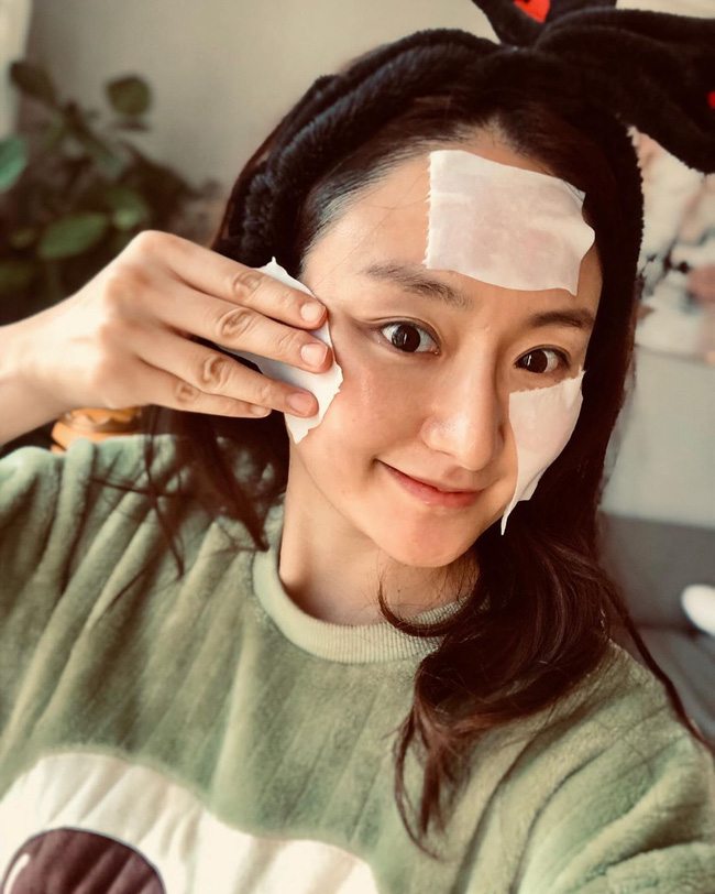 Làn da sẽ không nhận được bất cứ lợi lộc gì từ sản phẩm chống lão hóa, nếu bạn vướng 5 lỗi sau đây-3