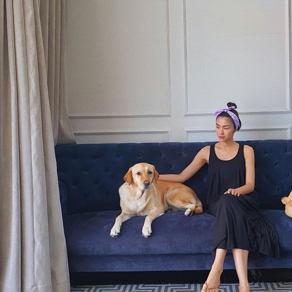 Làm dâu gia đình trâm anh thế phiệt, Tăng Thanh Hà quanh năm vẫn mang dép lào như thôn nữ-3