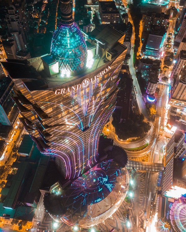 Cận cảnh công trình để đời nhất của ông trùm” sòng bạc Macau vừa qua đời: Toà nhà hình búp sen vàng khổng lồ, hình check-in ngập tràn MXH-10