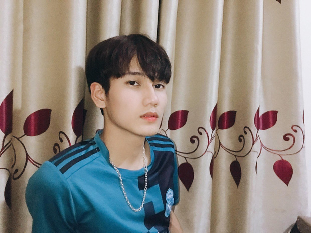 Nam sinh vô tư đắp mặt nạ giữa giờ giải lao khiến ai nấy cười ngặt nghẽo, soi nhan sắc thật mới thấy sức mạnh của làm đẹp là đây!-4