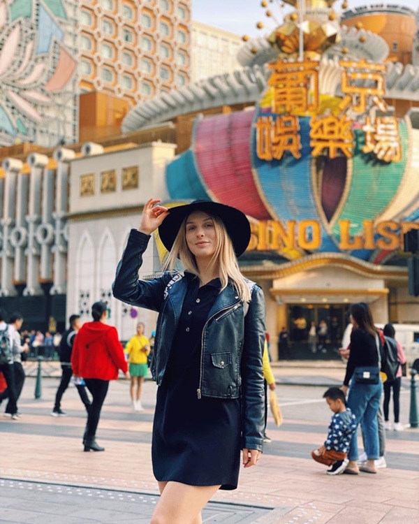 Cận cảnh công trình để đời nhất của ông trùm” sòng bạc Macau vừa qua đời: Toà nhà hình búp sen vàng khổng lồ, hình check-in ngập tràn MXH-12