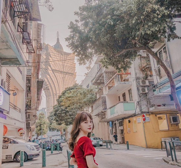 Cận cảnh công trình để đời nhất của ông trùm” sòng bạc Macau vừa qua đời: Toà nhà hình búp sen vàng khổng lồ, hình check-in ngập tràn MXH-23