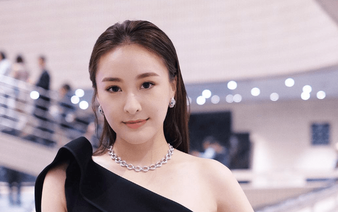 Con trai vua sòng bạc Macau: Sống kín tiếng nhưng hẹn hò với toàn mỹ nhân nóng bỏng-11