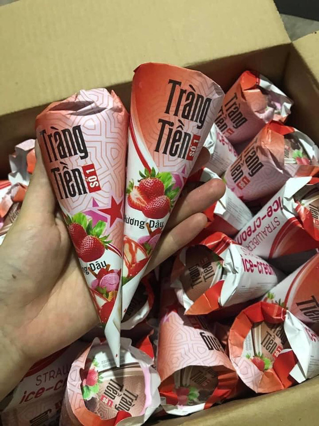 Bóc mẽ gian thương với một chi tiết trên kem ốc quế 2.000 đồng bán rầm rộ-2