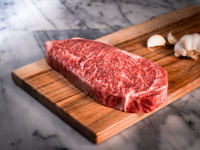 Thịt bò Kobe về Việt Nam 18 triệu đồng/kg vẫn khan hàng-1