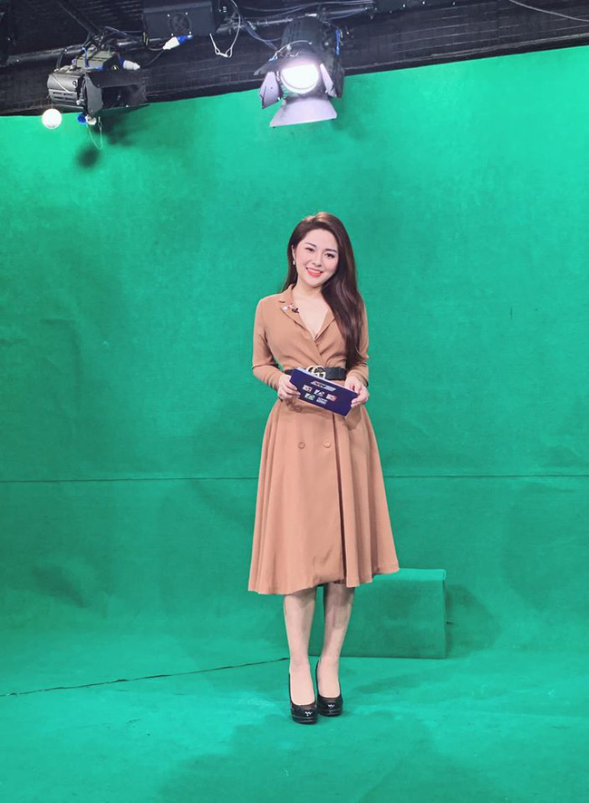 Hình ảnh đời thường xinh đẹp, dịu dàng của nữ MC VTV mắc bệnh ung thư máu ở tuổi 29 khiến khán giả xót xa-1