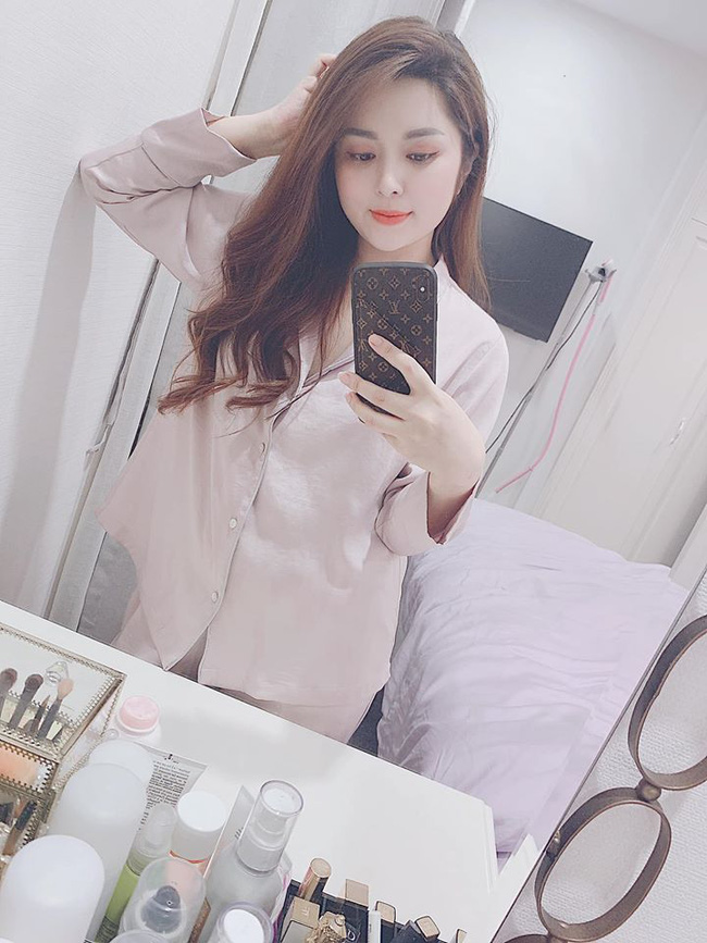 Hình ảnh đời thường xinh đẹp, dịu dàng của nữ MC VTV mắc bệnh ung thư máu ở tuổi 29 khiến khán giả xót xa-7