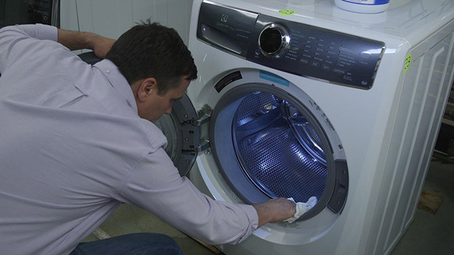 Mẹo vệ sinh máy giặt loại bỏ bám bẩn gây bệnh bằng nguyên liệu rẻ tiền trong nhà bếp-2