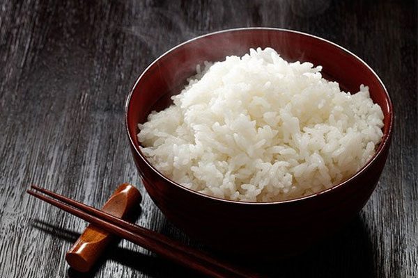 Đá lạnh có nhiều công dụng mà không biết dùng trong nấu ăn thì quá phí-2