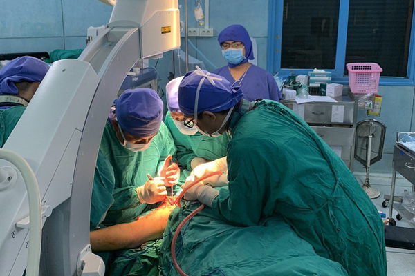 Phú Thọ vỡ đập thủy lợi, khẩn cấp di dời các hộ dân-6