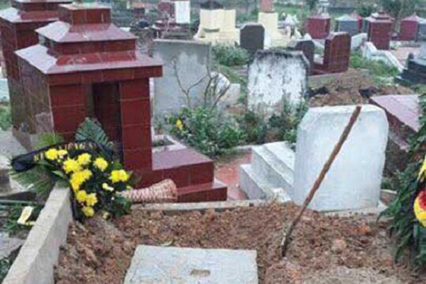 Phát hiện 7 tiểu sành chôn ngay dưới khu vực đền Ngọc Sơn-6