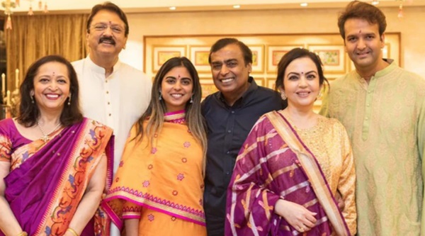 Chàng rể quý của gia tộc giàu nhất châu Á: Gia thế đáng nể, tài năng xuất chúng và còn được lòng cả nhà vợ-6