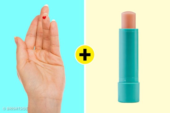 5 mẹo vặt giúp chị em công sở tự xử lý những vấn đề bé tí ti nhưng dễ gây khó chịu
