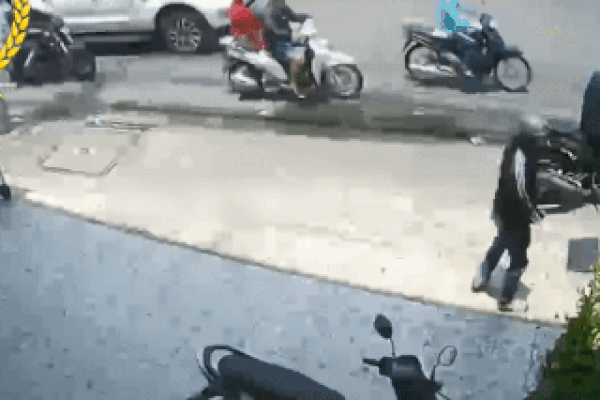 Lật tẩy trò trộm tôm có tổ chức ở Cà Mau-1