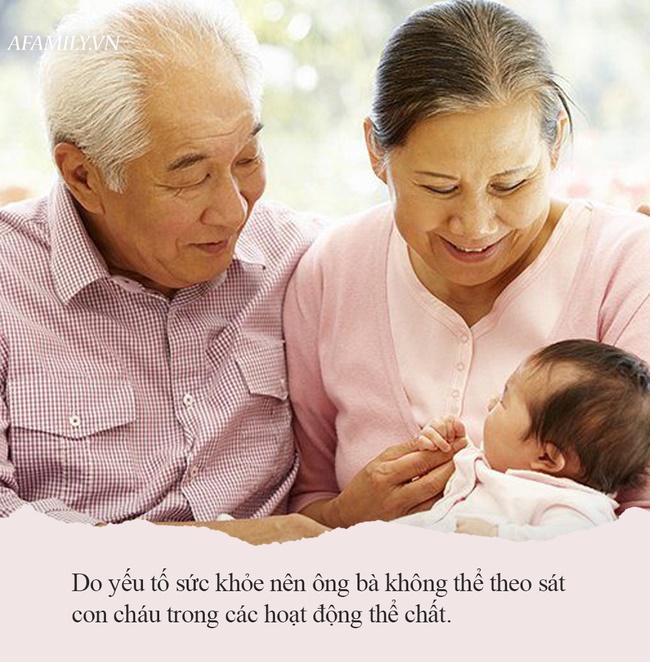 Bà dẫn cháu đi ăn nhà hàng nhưng vừa ăn được vài miếng đã khiến mọi người xung quanh khó chịu vì 1 điều-3