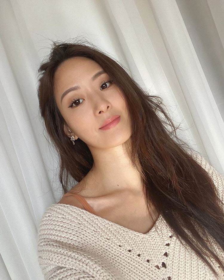 Nữ đại gia 41 tuổi ăn mặc sành điệu, trông trẻ như con gái-5