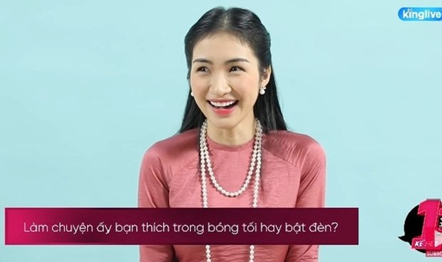 Hòa Minzy kể chuyện phòng the với bạn trai và đây là những chốn yêu khiến các chàng thích nhất-1