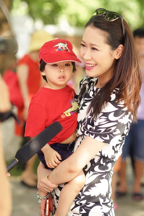 Hoa hậu Dương Thùy Linh nói con trai mình sống sướng như Hoàng tử Anh, ai nấy đều hoài nghi nhưng biết điều này liền xuýt xoa-1