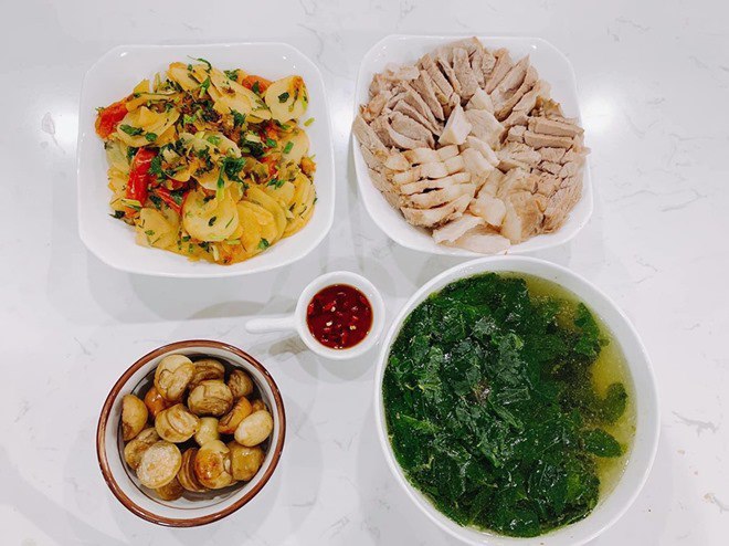 9X nấu cơm 2 người nhưng đủ món, chồng bỏ luôn nhậu nhẹt còn khen mình chọn vợ quá chuẩn-4