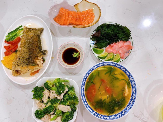 9X nấu cơm 2 người nhưng đủ món, chồng bỏ luôn nhậu nhẹt còn khen mình chọn vợ quá chuẩn-7