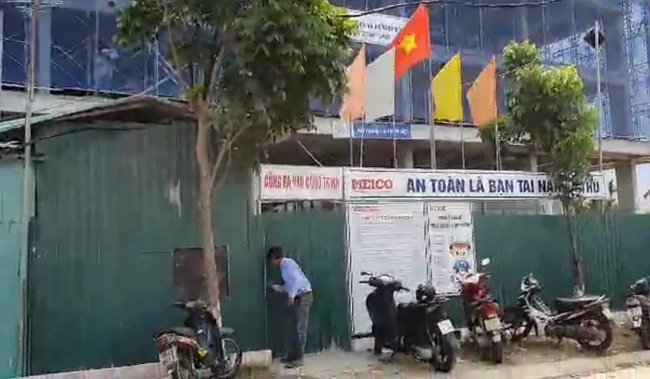 Lên tầng 5 tìm chỗ nghỉ trưa, người đàn ông rơi xuống tầng 3 tử vong tại chỗ-1