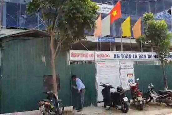Lên tầng 5 tìm chỗ nghỉ trưa, người đàn ông rơi xuống tầng 3 tử vong tại chỗ