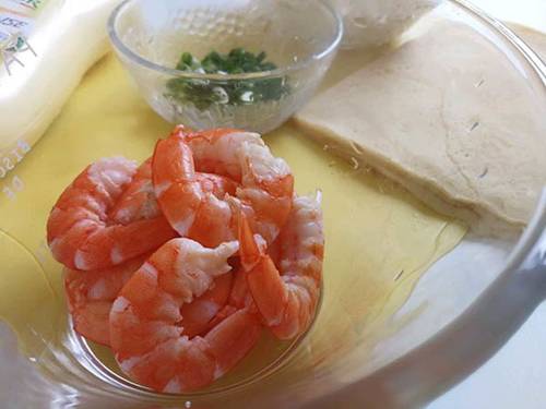 Làm nem hải sản kiểu này chồng con ăn ngon không còn thừa một cái-3