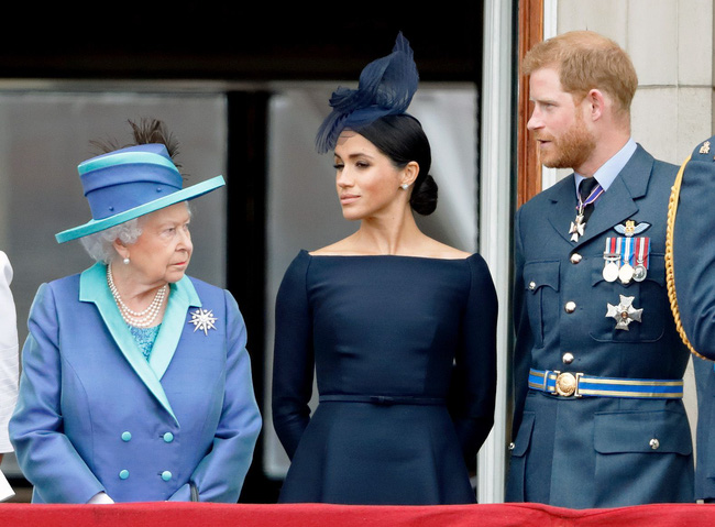 Meghan Markle nhận lời cảnh báo về việc xuất bản cuốn sách kể xấu hoàng gia, có thể sai một ly đi một dặm-2