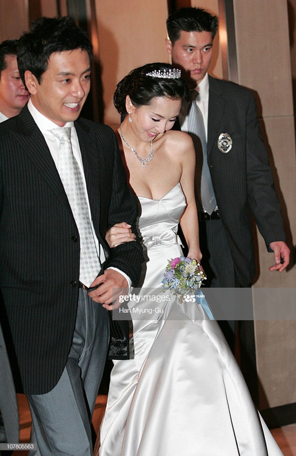 15 năm vợ chồng của Kim Nam Joo: Từ chối vô số mỹ nam để kết hôn với một người đàn ông từng li dị vợ, đến lúc đẻ con đầu lòng lại bị nghi ngờ của người khác-3