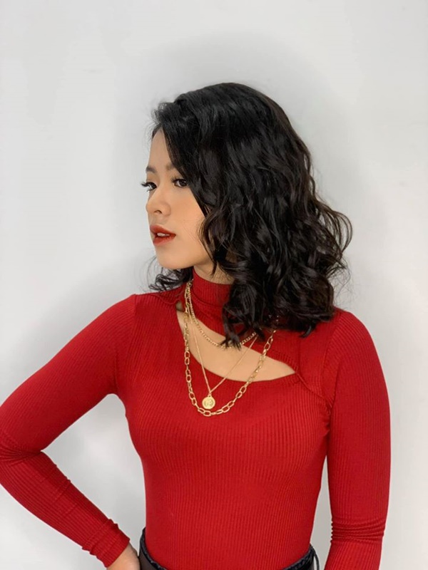 Con gái út 16 tuổi nhà nghệ sĩ Chiều Xuân gây choáng với màn khóa môi bạn trai tình tứ-4