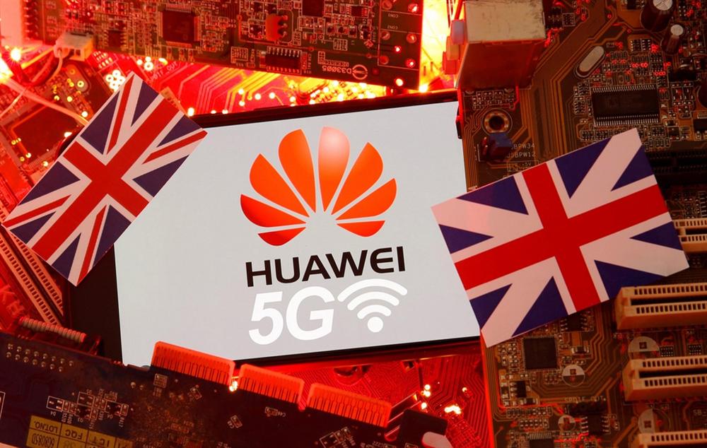 Một tuần nhiều tin xấu đến Huawei-1