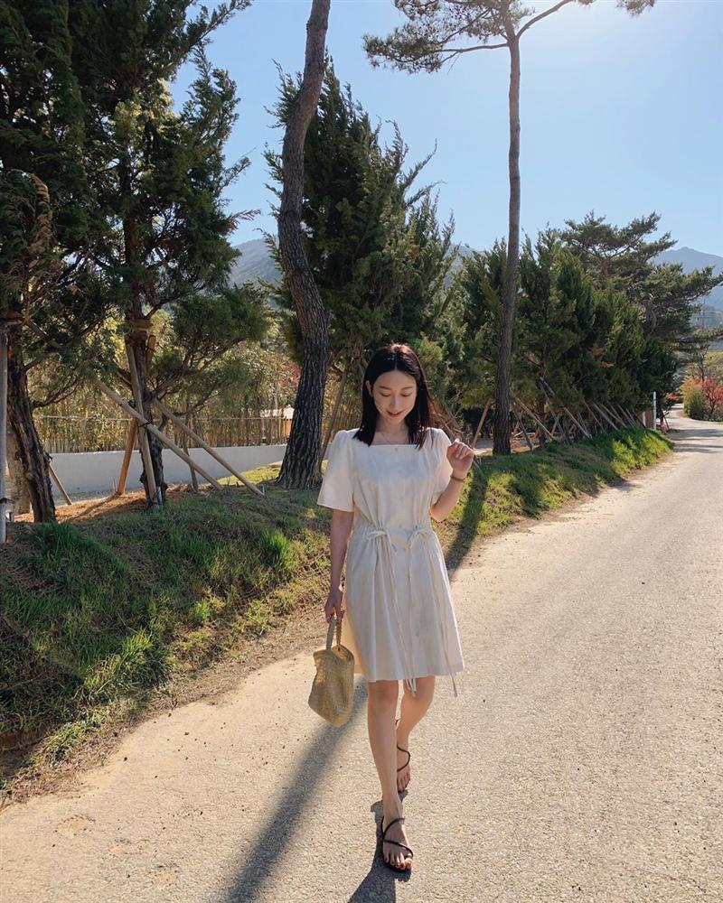 5 công thức khiến chị em muốn áp dụng bét nhè Hè này vì diện lên chỉ đẹp và sành điệu chứ không có chuyện xấu-10