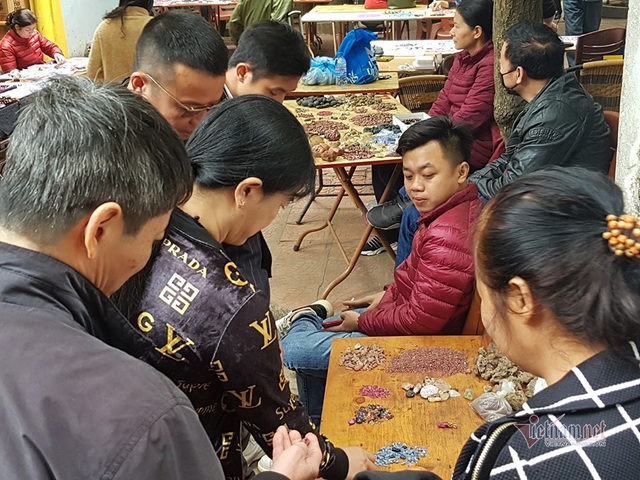 Tiết lộ của tay buôn đá quý tại khu chợ triệu đô giữa lòng Hà Nội-1