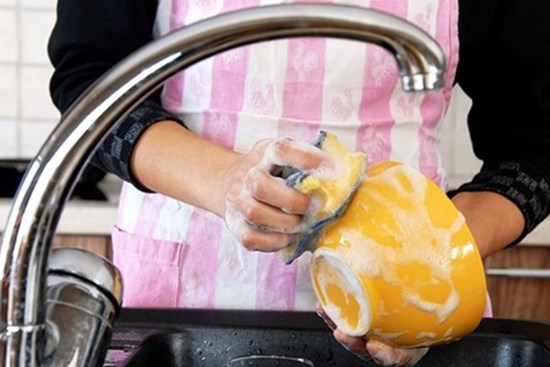Những sai lầm tai hại khi rửa bát làm ảnh hưởng trực tiếp sức khỏe
