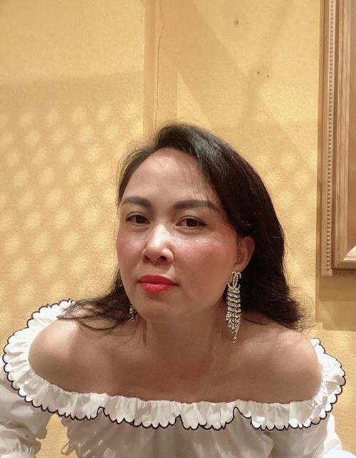 Chỉ từ một chi tiết trên gương mặt, tuổi thật của Phượng Chanel đã được thể hiện rõ-4