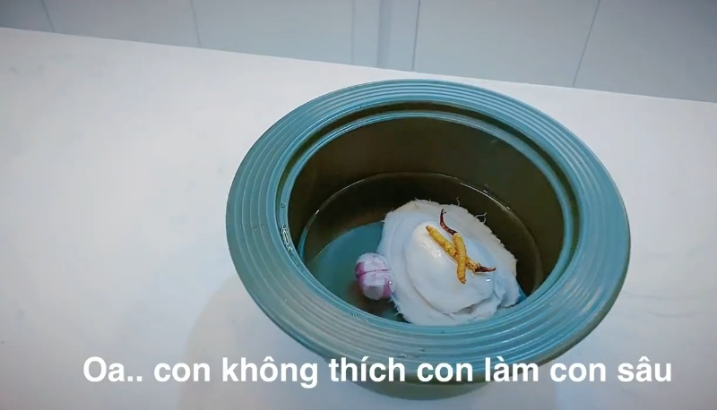 Thuỷ Tiên nấu món 1 người khoẻ 2 người vui giá đắt cho Công Vinh, con gái chạy mất dép-2