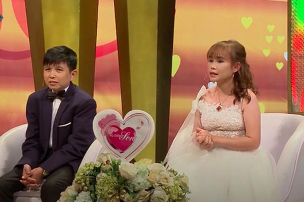 Vợ chồng son: Cô vợ vô tư kể chồng thích thả rông, lại còn bị tai nạn nhạy cảm-7