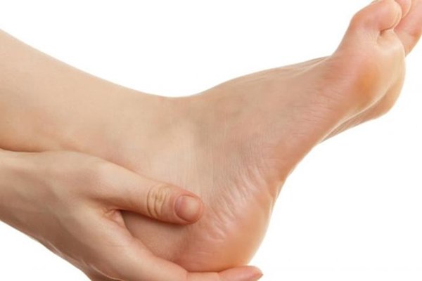 Đi khám vì bị đau gót chân, không ngờ phát hiện khối u máu: Bác sĩ cảnh báo 4 bệnh khác liên quan đến đau gót chân-3